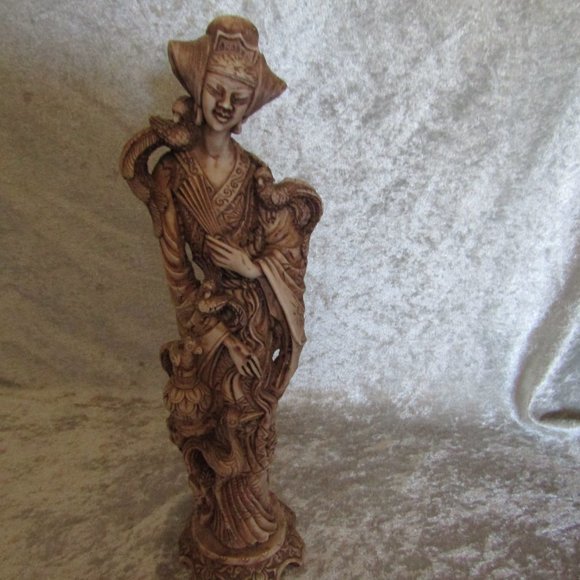 15" Resin Asian Women With Birds Statue - Picture 2 of 12